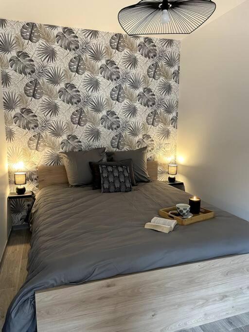 Bel Appartement Sur Cour Plein Centre Ville Et Parking Мулен Экстерьер фото